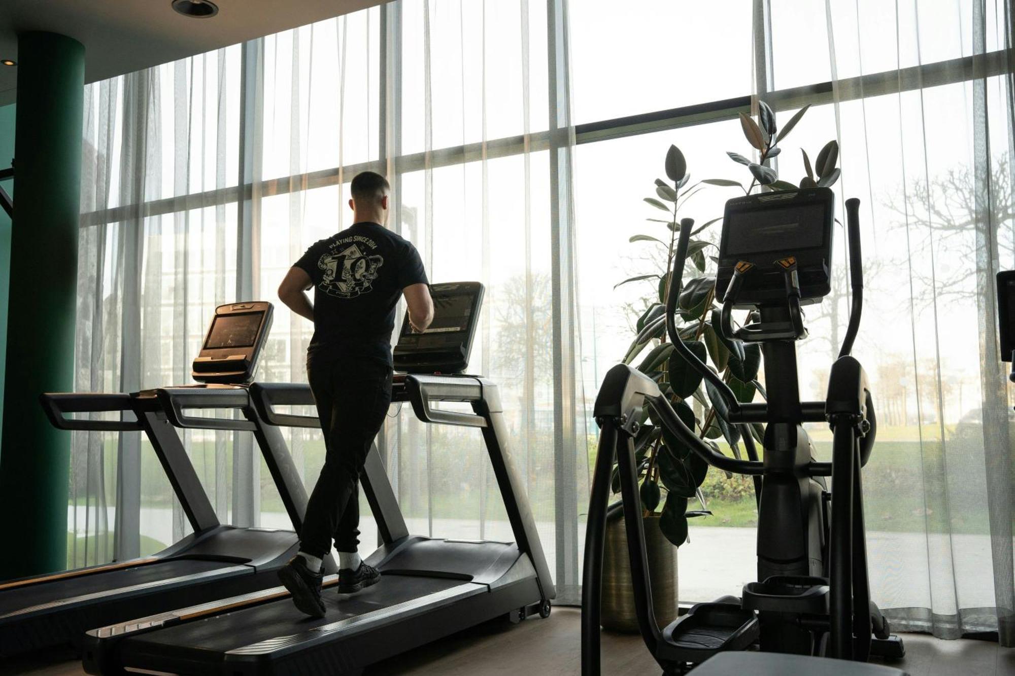 Moxy Paris Val D'Europe Otel Montévrain Dış mekan fotoğraf